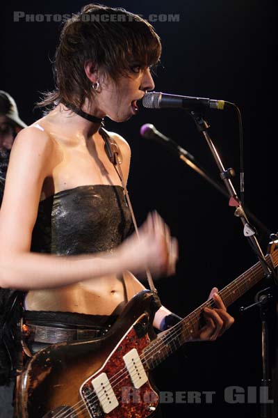 MADEMOISELLE K - 2006-09-28 - PARIS - La Maroquinerie - 